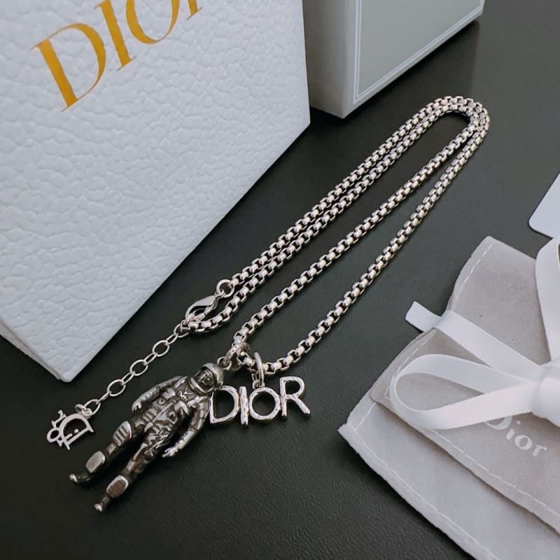 chr1st1an D10r necklaces